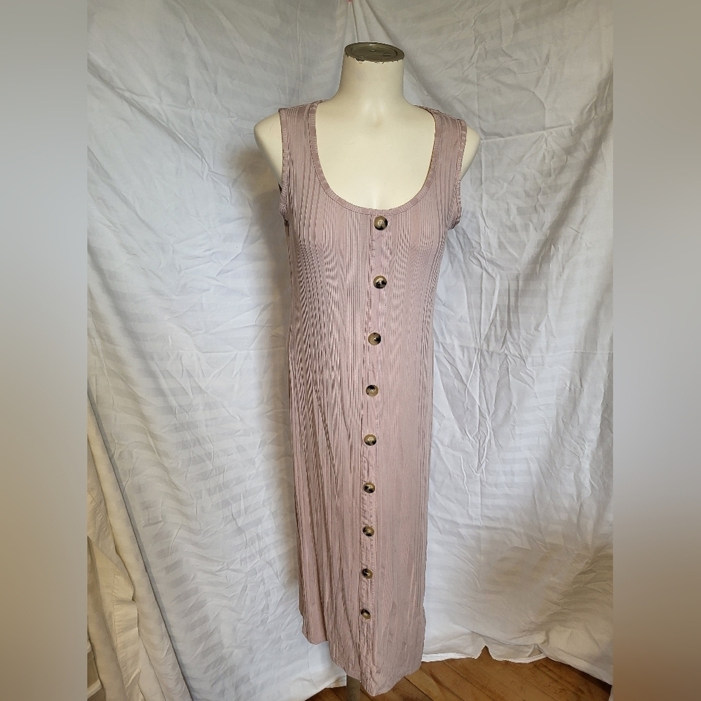 Magazine Chic Sleeveless Dress in Soft Pink, Size Large